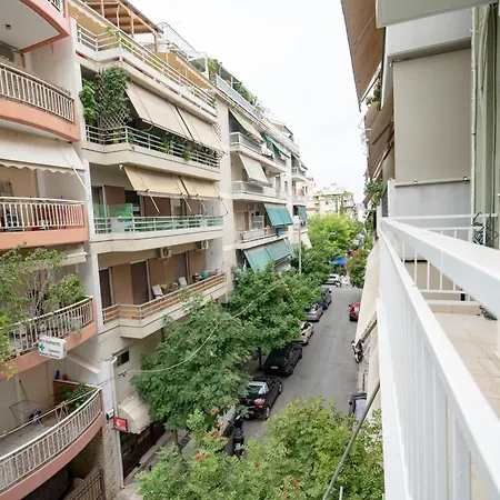 Athens Central Train Station Flat For 4 Persons-3